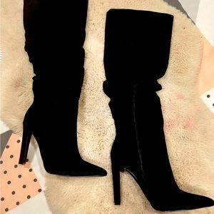 New never worn JustFab boots, size 8.5 heels 4inch.